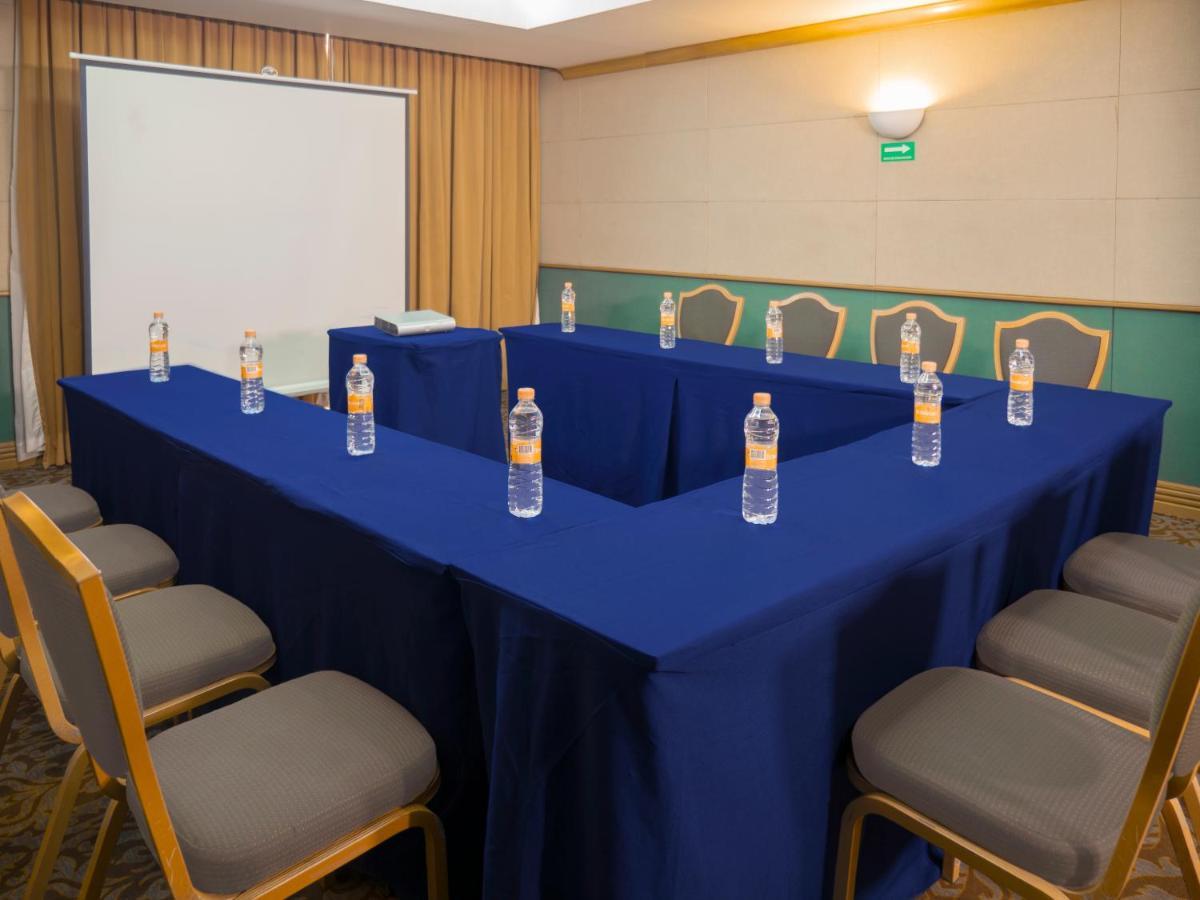 Holiday Inn Express Torreon By Ihg Ngoại thất bức ảnh