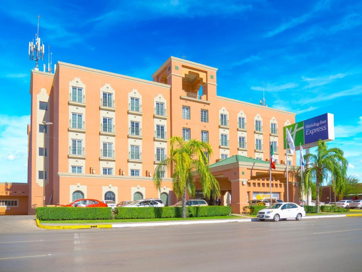 Holiday Inn Express Torreon By Ihg Ngoại thất bức ảnh