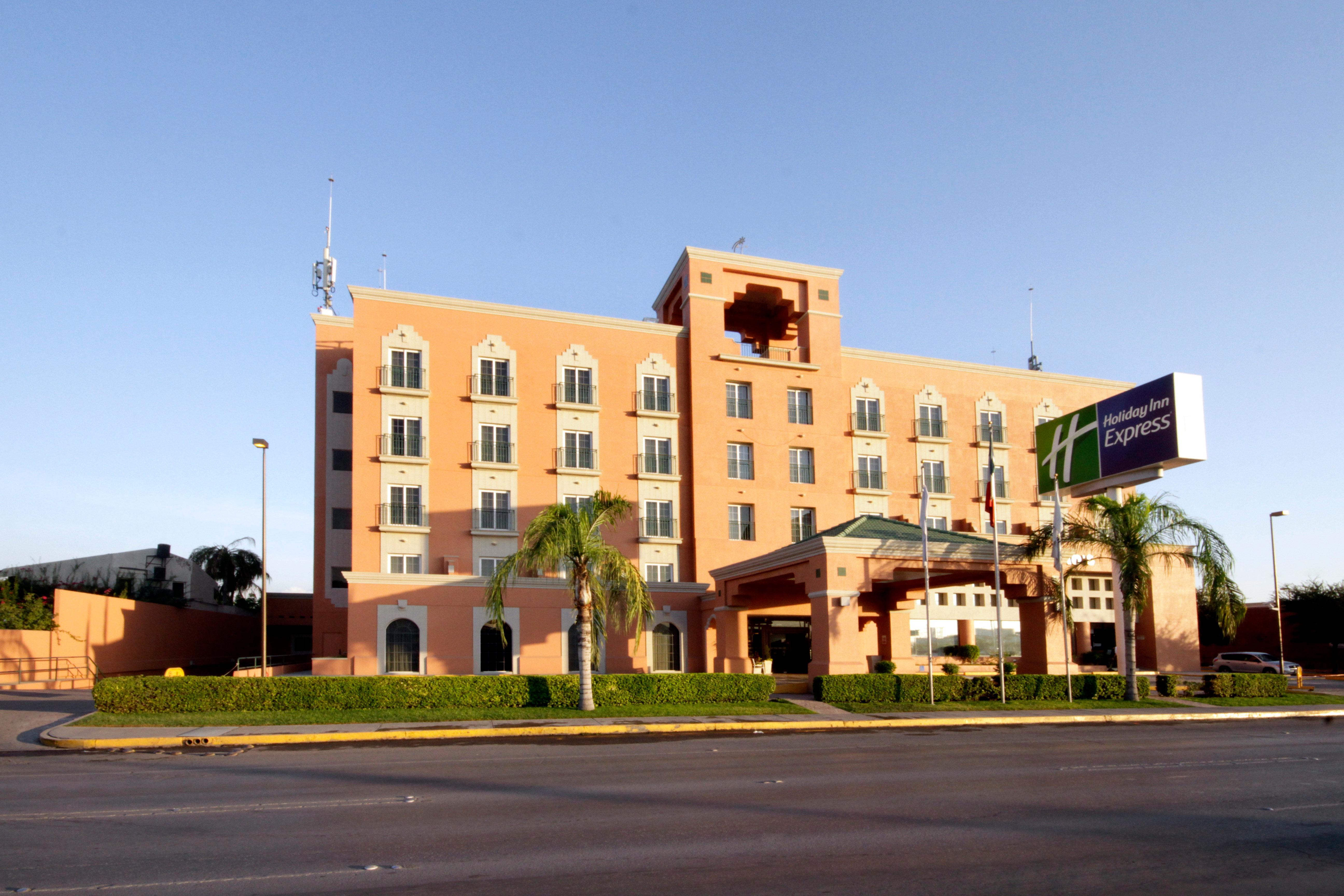 Holiday Inn Express Torreon By Ihg Ngoại thất bức ảnh
