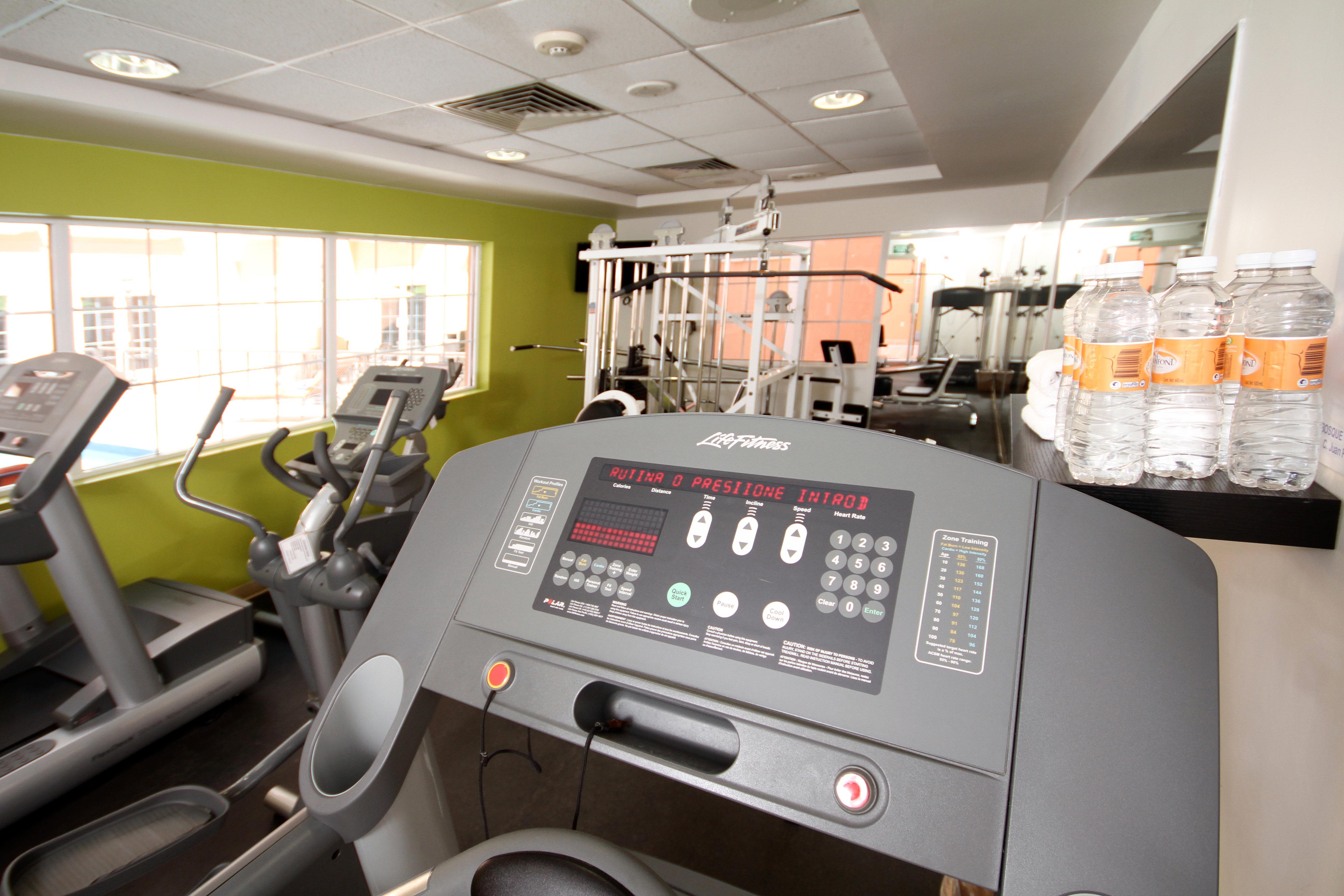 Holiday Inn Express Torreon By Ihg Ngoại thất bức ảnh