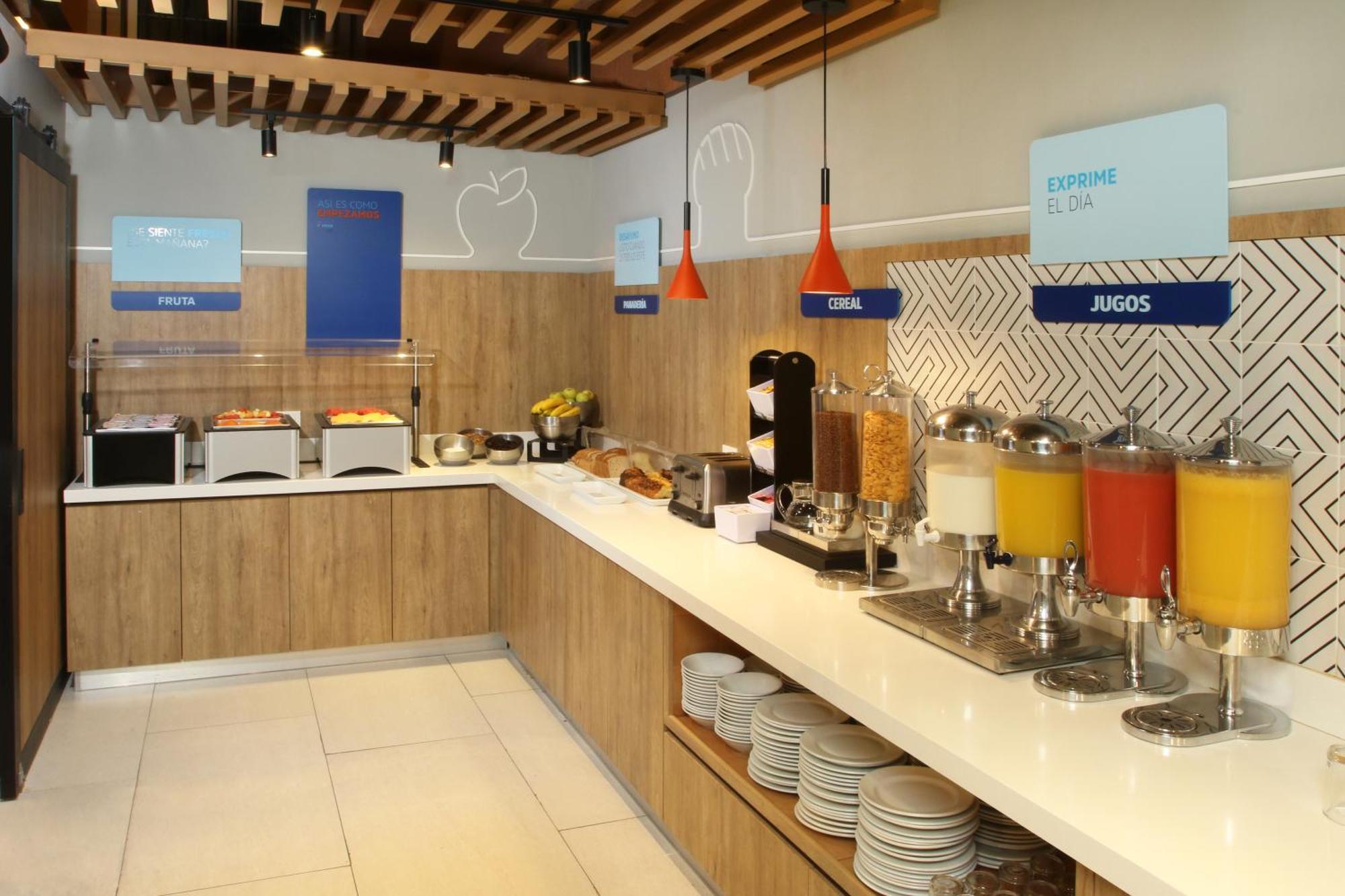 Holiday Inn Express Torreon By Ihg Ngoại thất bức ảnh