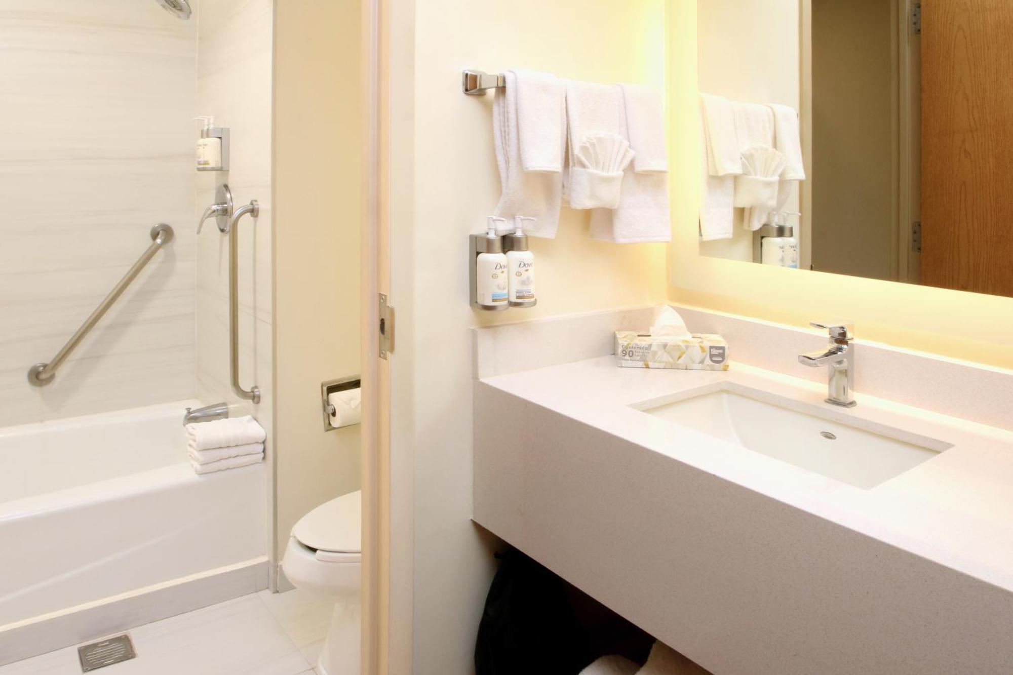 Holiday Inn Express Torreon By Ihg Ngoại thất bức ảnh