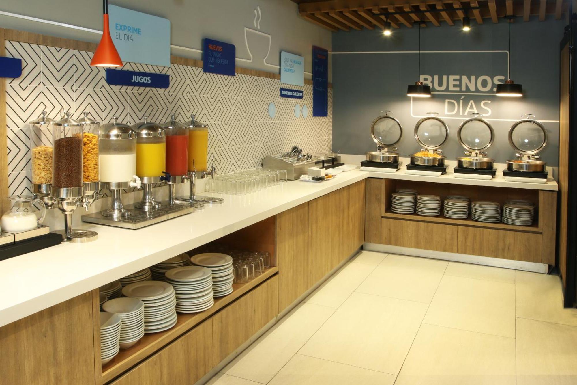 Holiday Inn Express Torreon By Ihg Ngoại thất bức ảnh