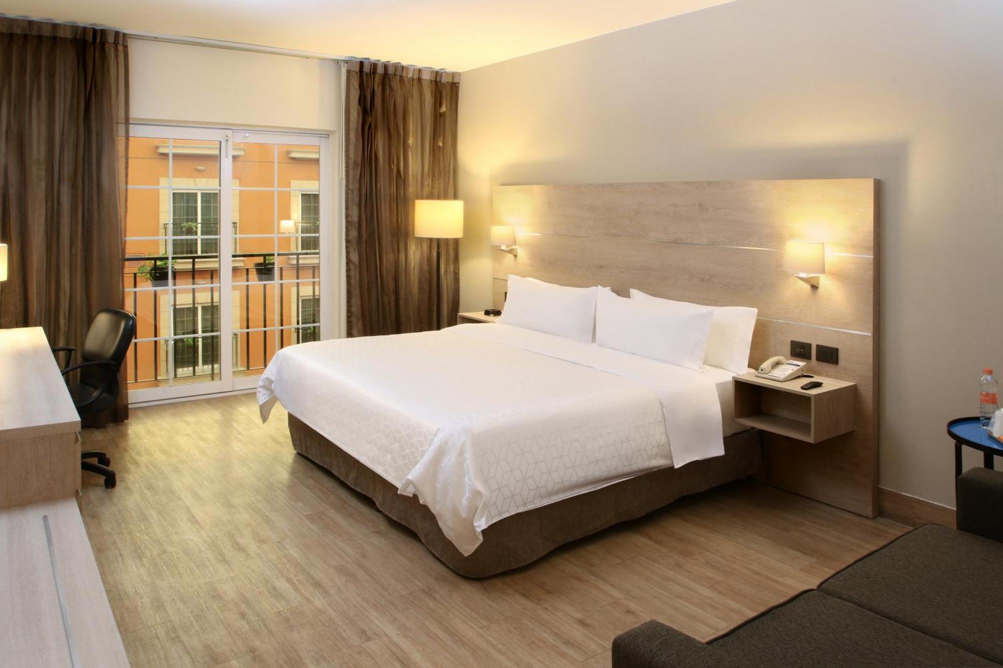Holiday Inn Express Torreon By Ihg Ngoại thất bức ảnh